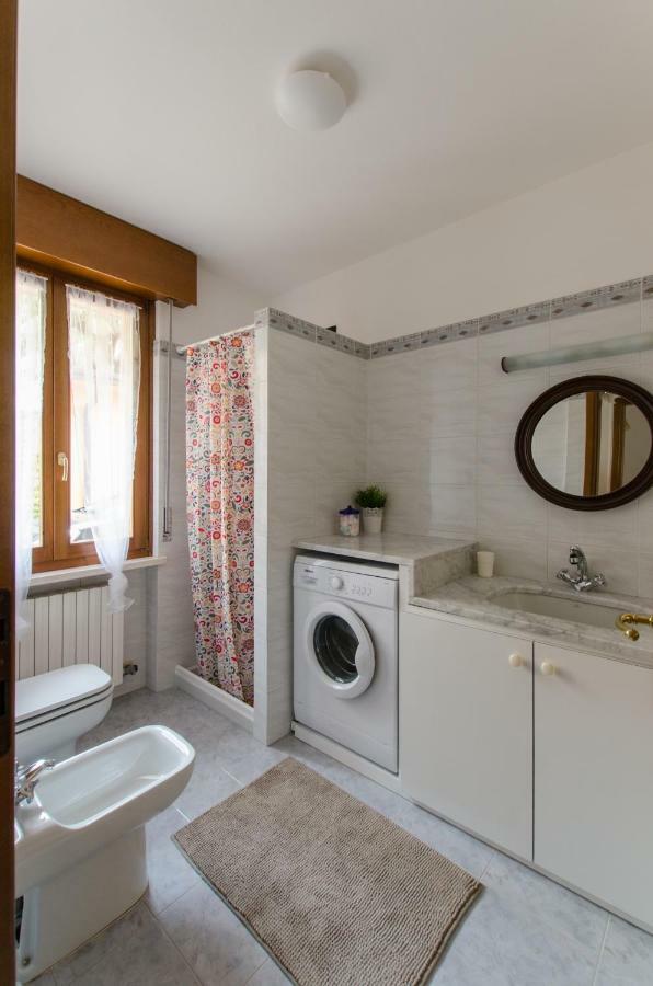 Casa Marisa Apartment Sirmione Bagian luar foto